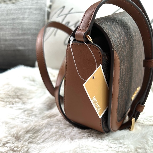 NWT authentic Michael Kors Lucie saddle Leather Bag - Picture 6 of 11